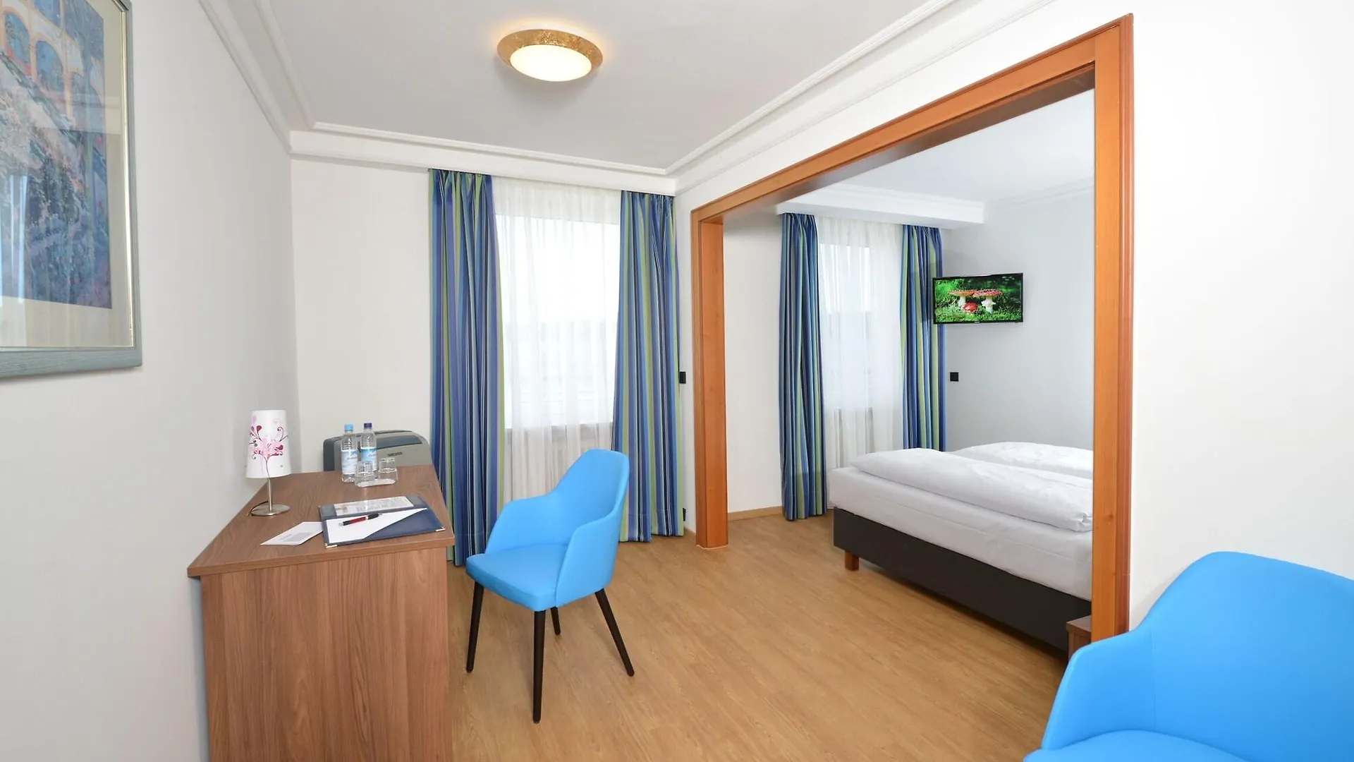 Hotel Aurbacher Hof Gmbh Munique 3*,