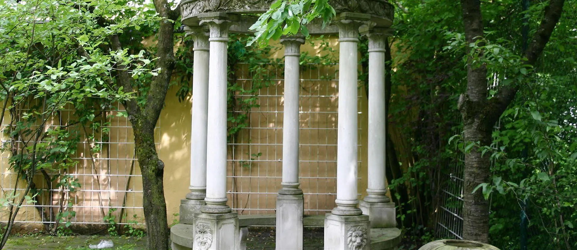 Hotel Aurbacher Hof Gmbh Munich